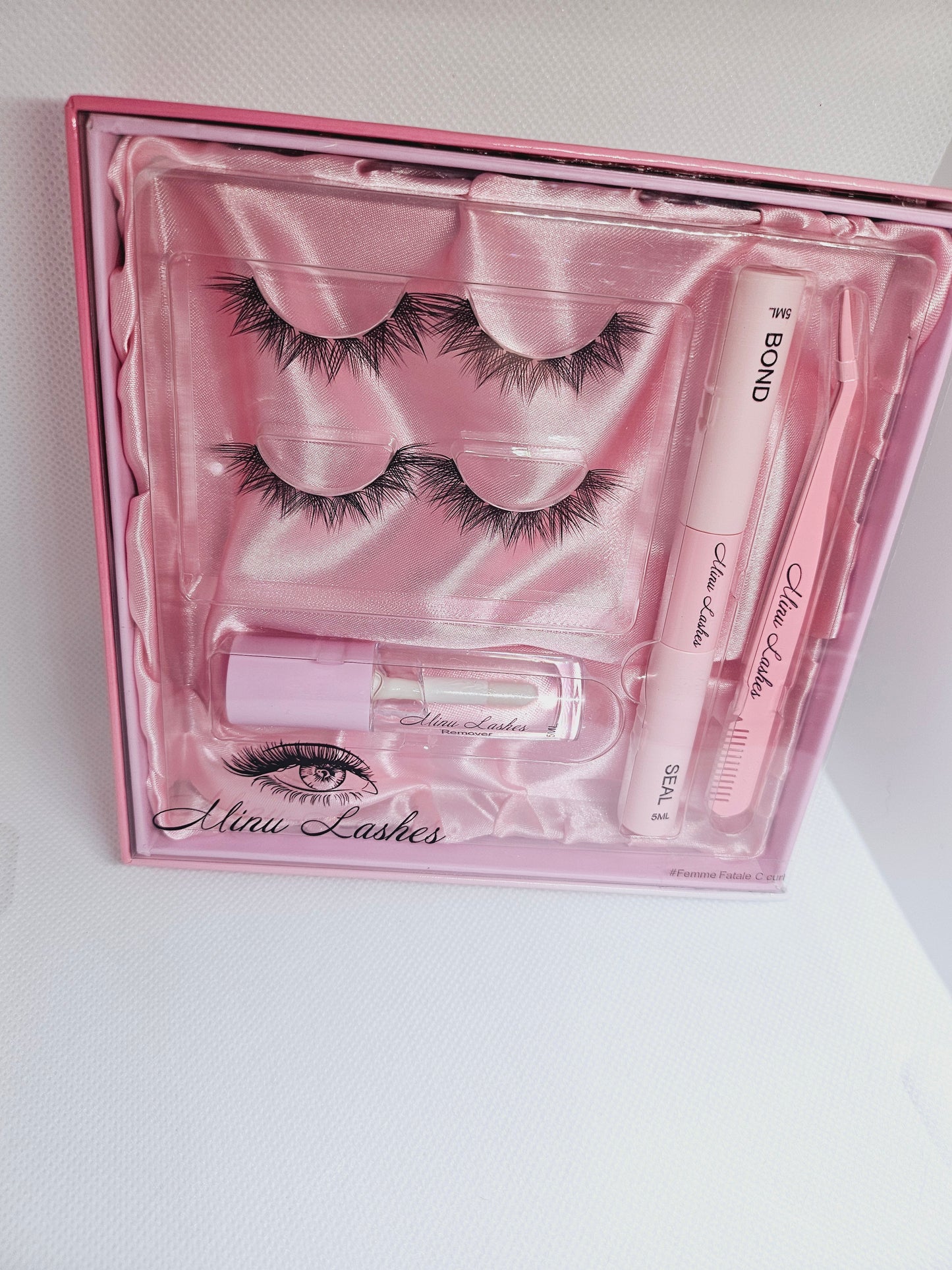 CLEARANCE The Femme Fatal Curl C Box – Tweezer, Bond, Sealer, Remover by MinuLashes