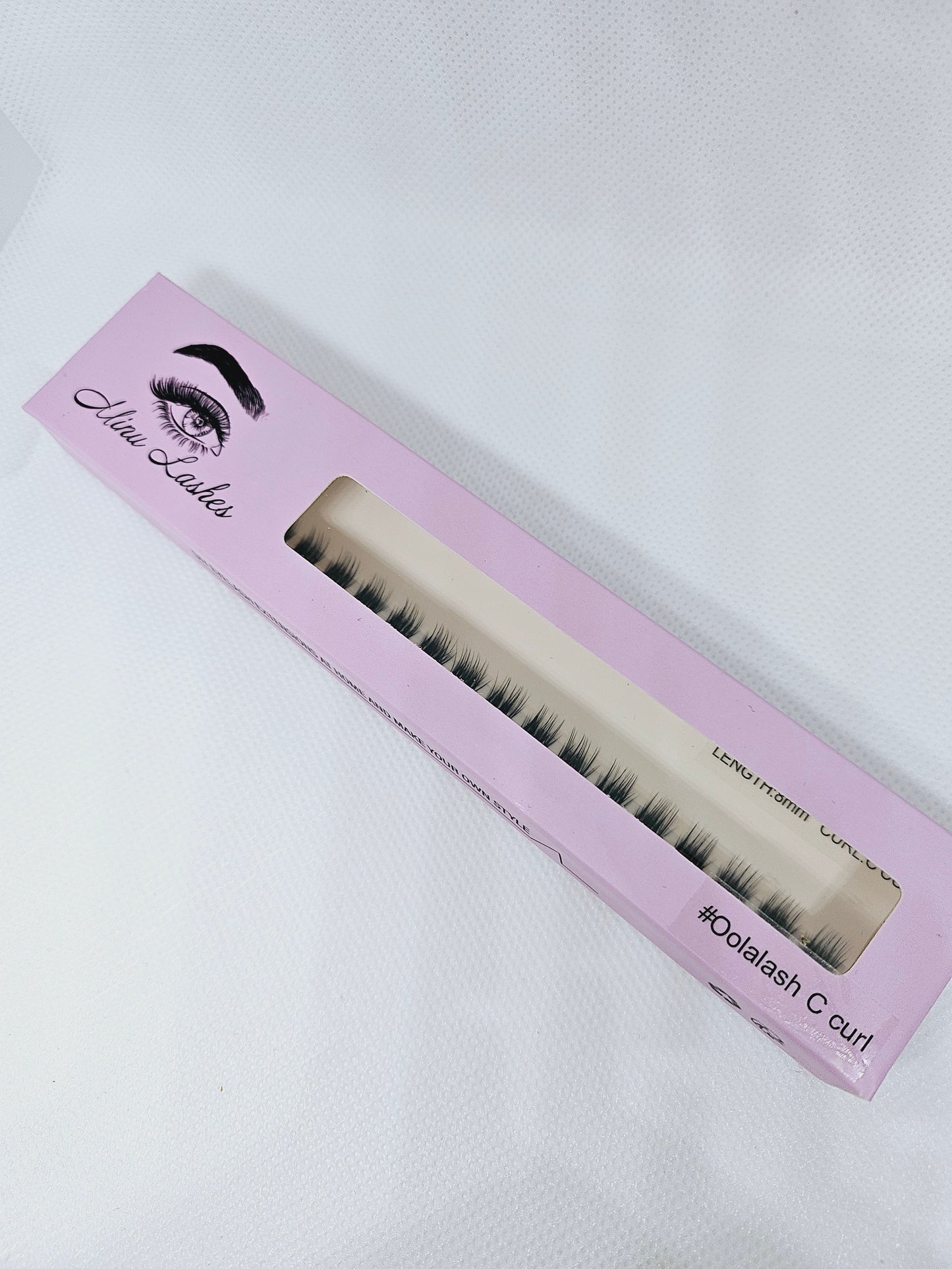 Create Stunning Lashes at Home – MinuLashes Cluster Eyelash Box 8, 14 or 16mm