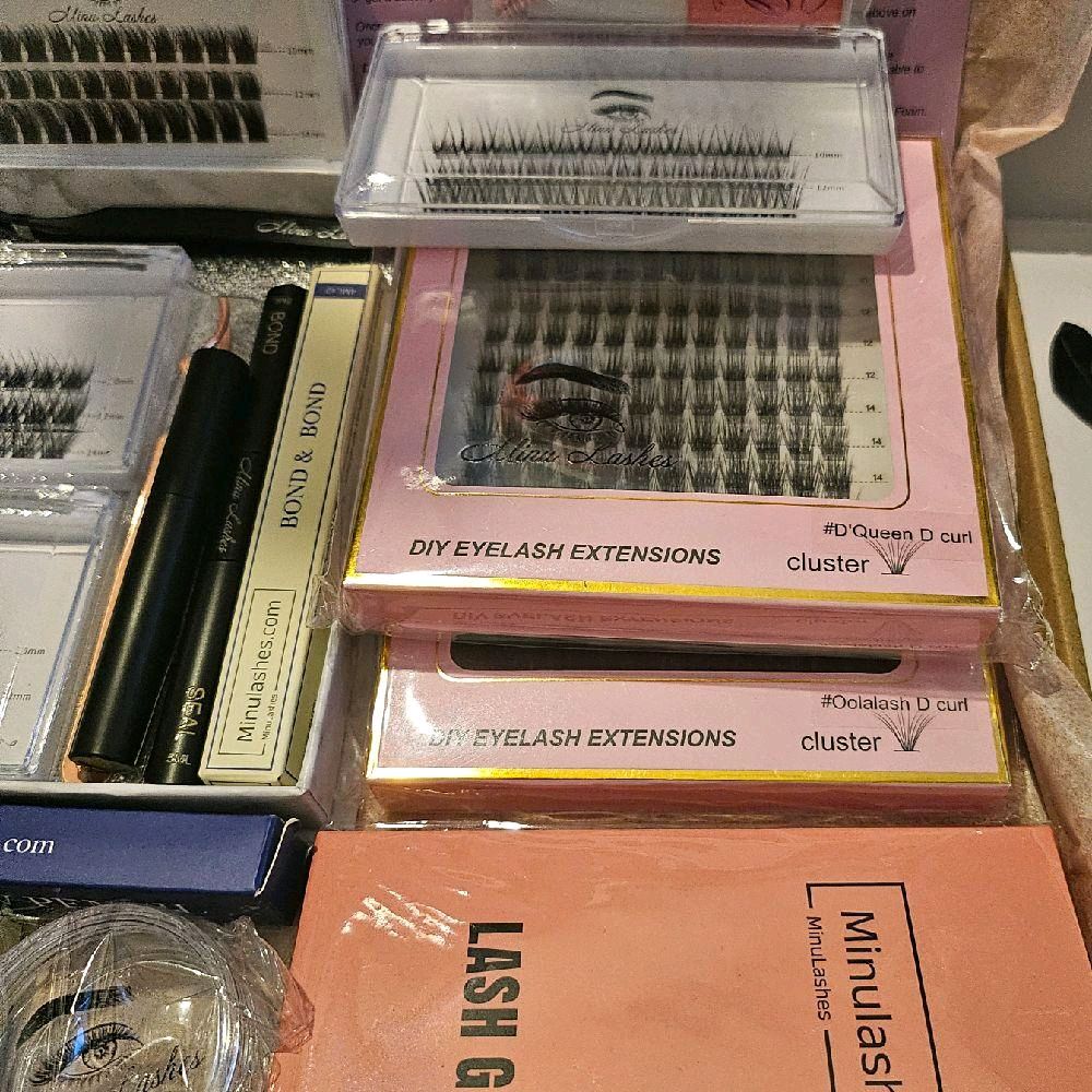 MinuLashes Ultimate Lash Queen Box - Full DIY Lash Kit Worth £200 Premium Quality by MinuLashes for Mastering Lash Extensions