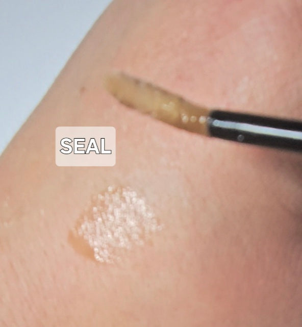 BondPro & SealPro – the professional eyelash duo Grey or Brown