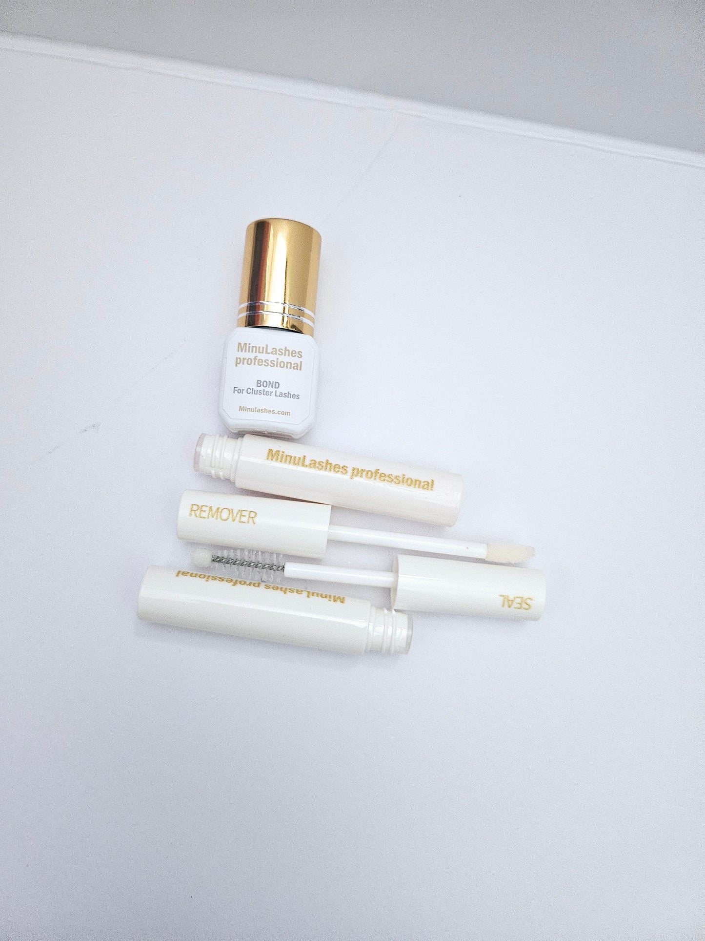 MinuLashes Professional Bond, Seal & Gel Remover Set