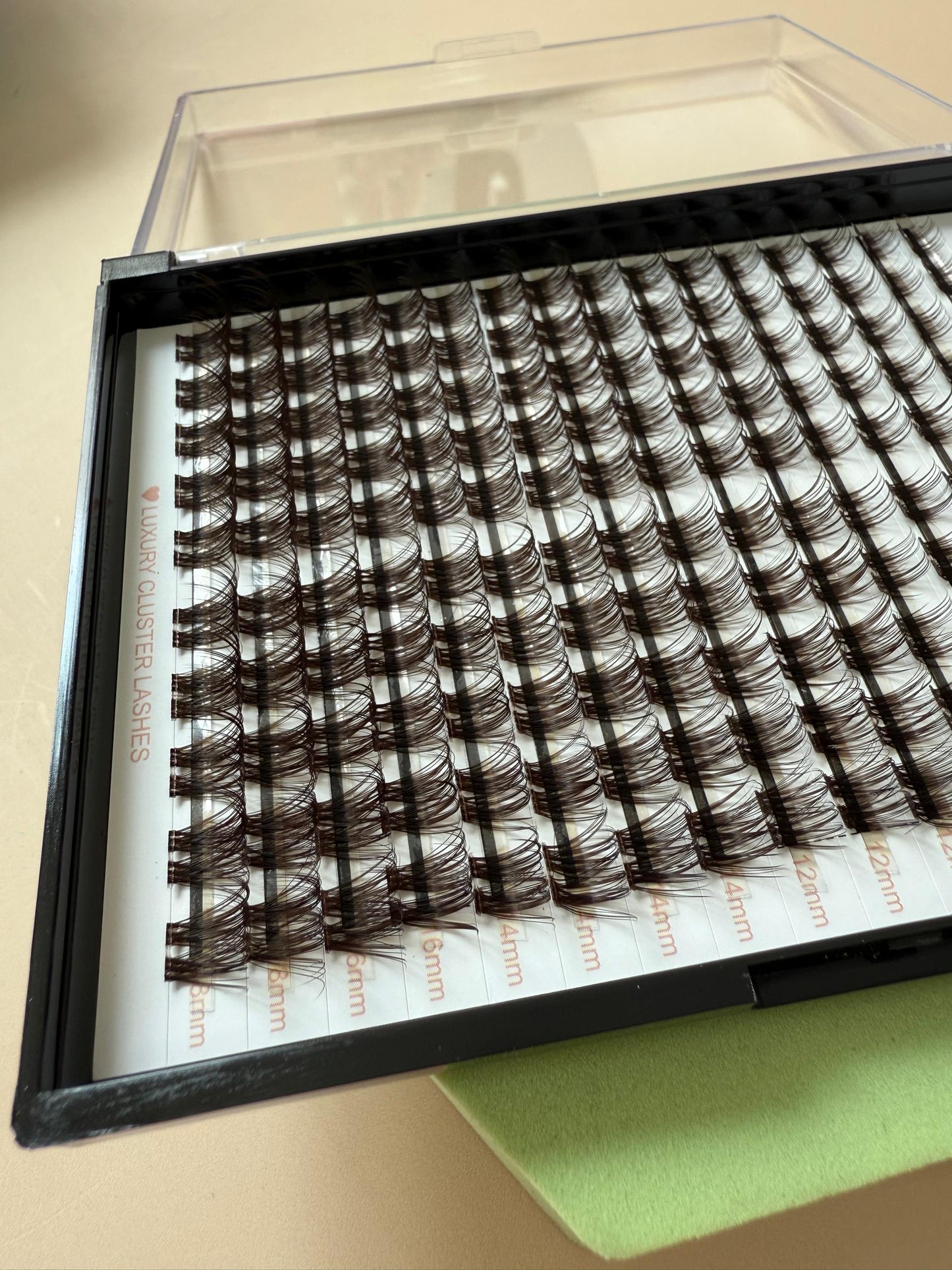 Dark Brown DD Curl Cashmere Lash Extensions – Large Tray 8–18mm by MinuLashes